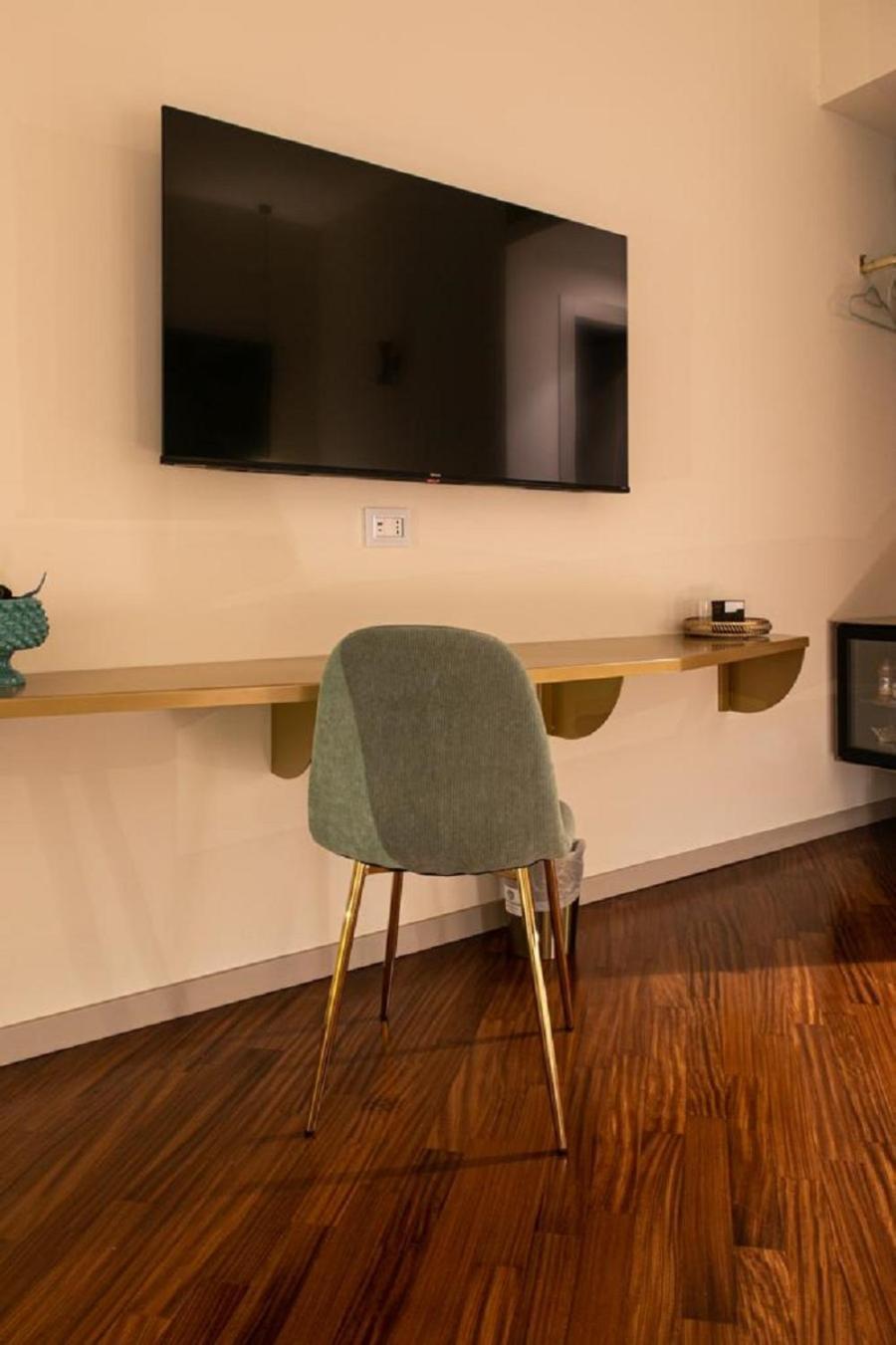 Hotel Bhr Cavour 150 à Rome Extérieur photo