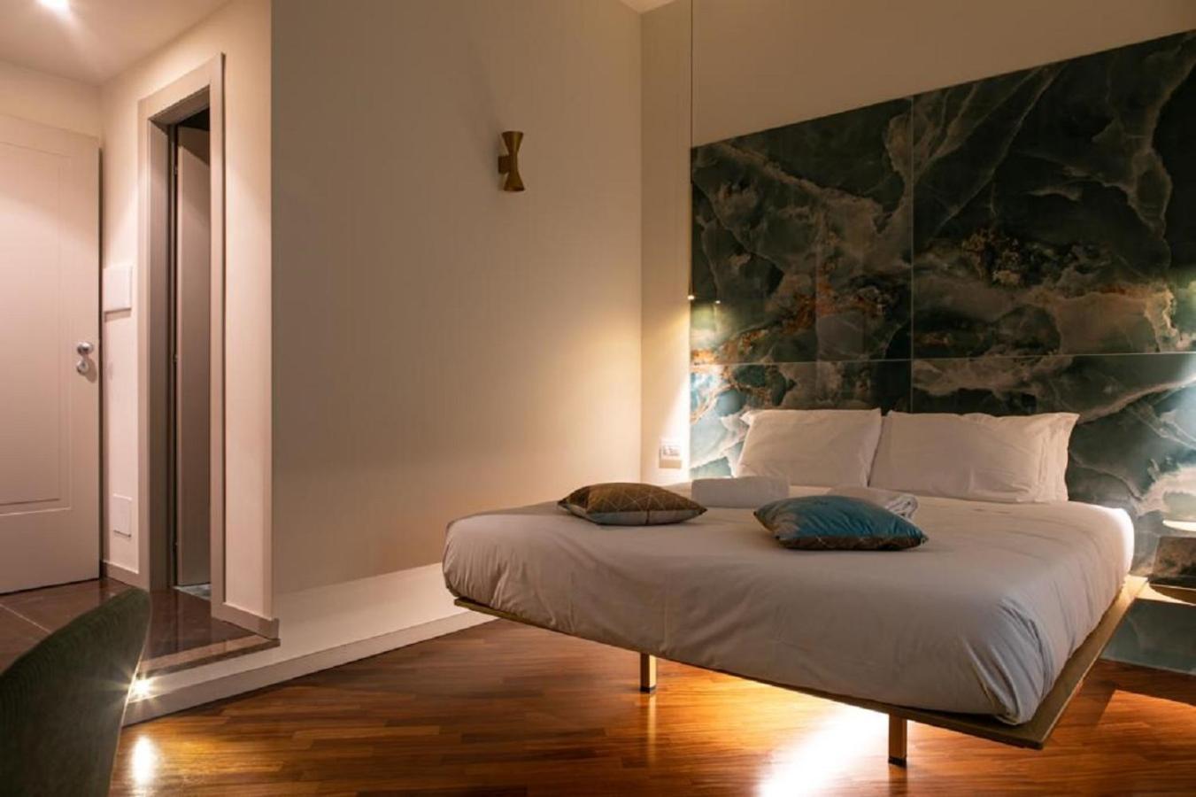 Hotel Bhr Cavour 150 à Rome Extérieur photo